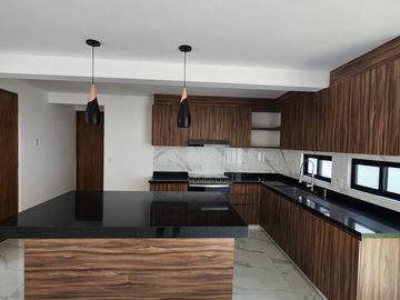 Casa nueva en venta en Toluca, Residencial Lirios 2