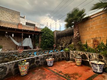 VENTA DE JARDIN DE FIESTAS, HERMOSO JARDIN DE FIESTAS CON ESPECTACULAR KIOSCO AL CENTRO, EN LA EXCLUSIVA ZONA CAMPESTRE DE CACALOMACAN