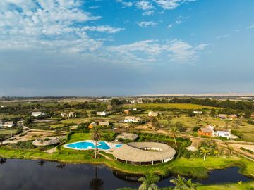 Venta De Terreno En Exclusivo Condominio Playa Del Carmen De 1000 M2 - Chincha