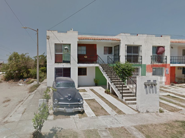 CASA DE RECUPERACIÓN BANCARIA EN CALLE CIRCUITO PLAYA DE ORO, COSTA DORADA, PUERTO VALLARTA, JALISCO. ¡NO CREDITOS!