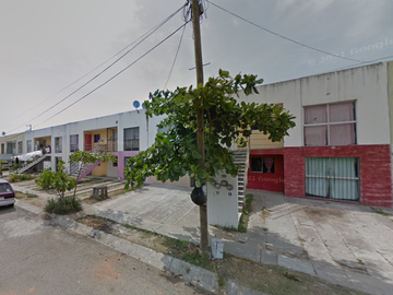 CASA DUPLEX DE RECUPERACIÓN BANCARIA EN CALLE DEL LIRIO, COL. JARDINES DEL SOL, BAHIA DE BANDERAS, NAYARIT. ¡NO SE ACEPTAN CRÉDITOS!