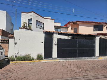 CASA EN VENTA EN CAMINO REAL