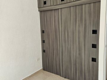 Casa en venta en Cancún poligono sur con asadores y alberca !Aptas para Infonavit.
