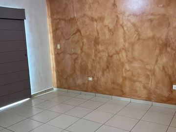 Se vende casa en privada Caucaso en Valle Alto