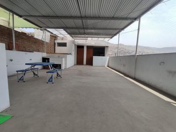 Casa en Venta ideal para inversion en San Juan de Lurigancho