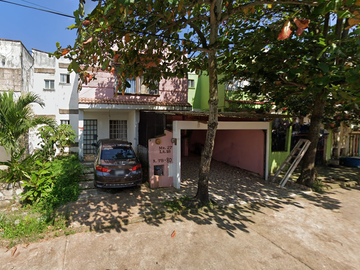 CASA DE RECUPERACIÓN BANCARIA EN CALLE PLAYA TECOLUTLA , COL. LAS OLAS, COSOLEACAQUE, VERACRUZ. ¡NO SE ACEPTAN CRÉDITOS!