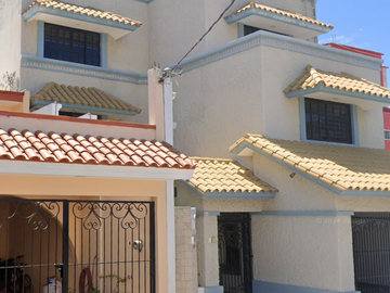 HERMOSA CASA EN VENTA DE REMATE EN MAZATLAN, SIN.