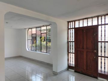 ¡Descubre tu próximo hogar y negocio en Previ Callao!