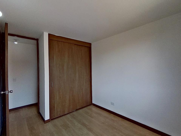 VENTA DE APARTAMENTO EN MOSQUERA, ARRAYAN DE NOVATERRA, PARQ PROPIO
