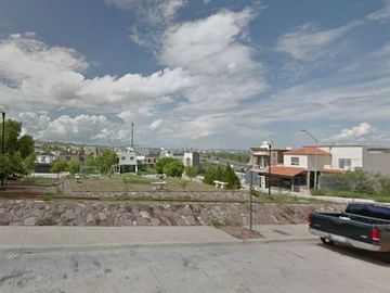 ÚNICA OPORTUNIDAD EN COLONIA CORDILLERAS CHIHUAHUA, CHIH. CERCA DEL NUEVO CAMPUS UNIVERSITARIO, PRECIO MUY POR ABAJO DE SU VALOR COMERCIAL
