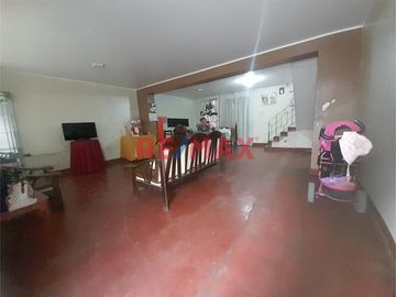 Venta Casa En Avenida - S.J.L