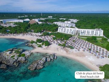 Terreno para desarrollador, 1,000 m2, a la venta en residencial con acceso al mar, en Sirenis, Akumal, Tulum