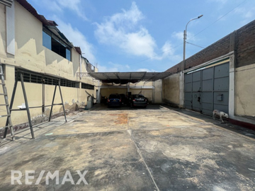 SE VENDE LOCAL DE 500M2 CERCA A LA AV. NICOLAS DUEÑAS Y ENRIQUE MEIIGS