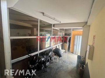 SE VENDE LOCAL DE 500M2 CERCA A LA AV. NICOLAS DUEÑAS Y ENRIQUE MEIIGS