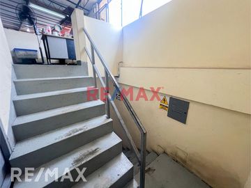 SE VENDE LOCAL DE 500M2 CERCA A LA AV. NICOLAS DUEÑAS Y ENRIQUE MEIIGS
