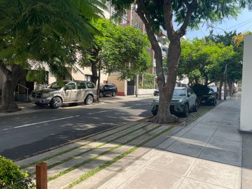 Vendo Exclusivo Dúplex De 246,43 M2 EN MIRAFLORES