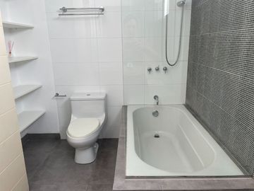 Vendo Exclusivo Dúplex De 246,43 M2 EN MIRAFLORES