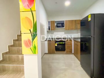 Casa Esquinera en Venta – 2 Plantas, 3 Habitaciones, Conjunto Cerrado en Montería