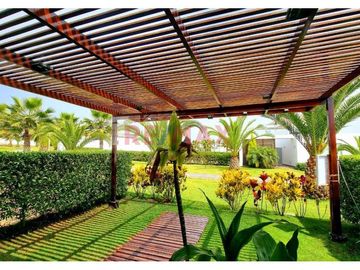 Hermosa Y Exlusiva Casa De Playa En Venta - Playa Coral