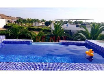 Hermosa Y Exlusiva Casa De Playa En Venta - Playa Coral