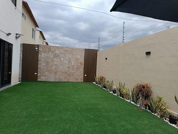 Vendo casa esquinera de 2 plantas, Costalmar 2, Vía a la Costa, 3° Retorno