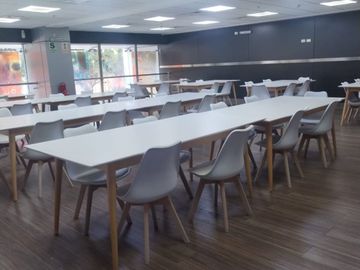 VENTA OFICINA EDIFICIO QUBO AV. MANUEL OLGUIN SURCO