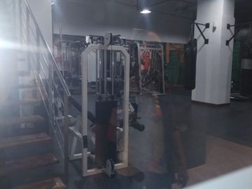 VENTA OFICINA EDIFICIO QUBO AV. MANUEL OLGUIN SURCO