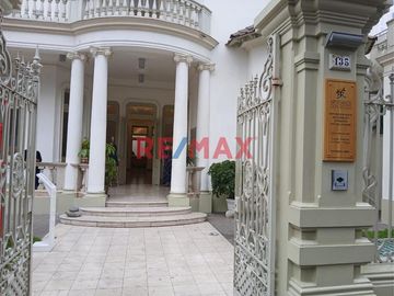 Se Vende Casa De 450 M2 En Barranco