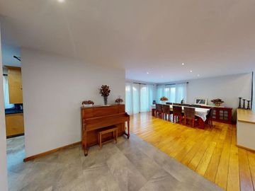 RR_1296. Casa en Venta en Club de Golf La Loma con Piso Radiante en toda la casa. (Climatiza el piso).
