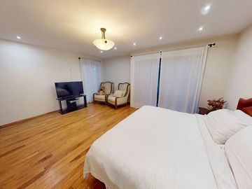 RR_1296. Casa en Venta en Club de Golf La Loma con Piso Radiante en toda la casa. (Climatiza el piso).