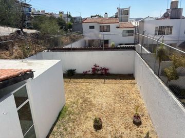 CASA EN VENTA EN TEJEDA QUERÉTARO DE  DOS PLANTAS