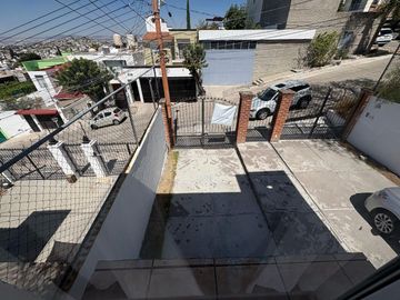 CASA EN VENTA EN TEJEDA QUERÉTARO DE  DOS PLANTAS