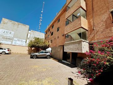 Oficina en Venta en León Moderno – Ubicación Estratégica en Edificio de Consultorios