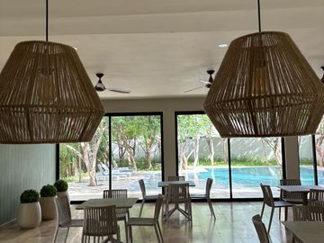 Casa de 3 recámaras con alberca privada, en residencial con casa club