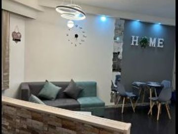 VENTA SUITE AMOBLADA REMODELADA AIRBNB PARQUEADERO Y BODEGA