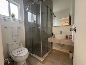 Invierte en Ciudad Mayakoba: casa en privada con acceso controlado