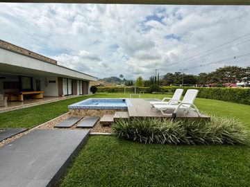 Casa campestre en venta sector Avenida Centenario
