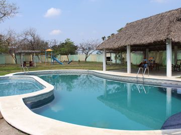 Vendo casa en FRACC. XANA DE CASAS PALENQUE VERACRUZ