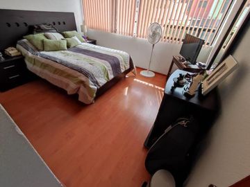 Amplia Casa en Venta con Jardín. Lomas Verdes 3a Sección