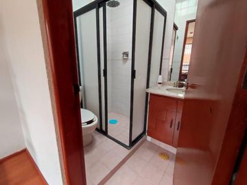 Amplia Casa en Venta con Jardín. Lomas Verdes 3a Sección