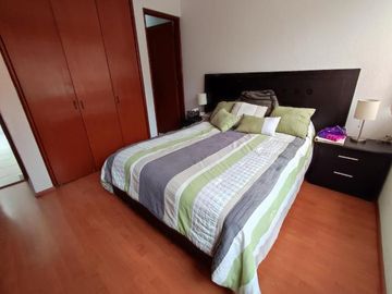 Amplia Casa en Venta con Jardín. Lomas Verdes 3a Sección