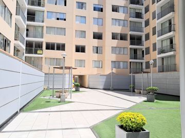 Venta De Departamento En Surco ,Con Cochera, Depósito