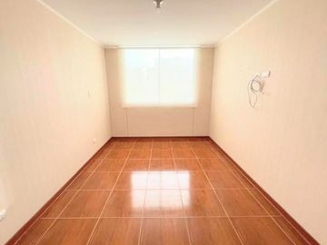 Venta De Departamento En Surco ,Con Cochera, Depósito