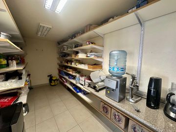 LAS CAÑADAS CASA EN VENTA CON HERMOSA VISTA A 3 MIN DEL COLEGIO
