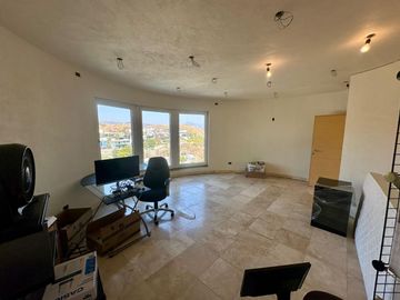 LAS CAÑADAS CASA EN VENTA CON HERMOSA VISTA A 3 MIN DEL COLEGIO