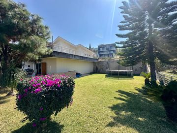 LAS CAÑADAS CASA EN VENTA CON HERMOSA VISTA A 3 MIN DEL COLEGIO