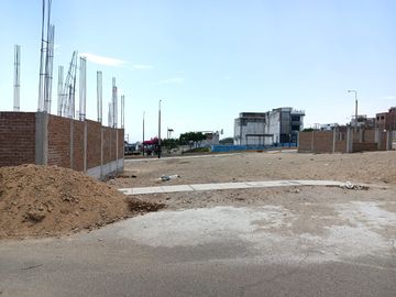 ¡Terreno en Venta en Condominio El Sol de Trujillo- Salaverry. 125m2 Frente a Parque!