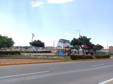 ¡Terreno en Venta en Condominio El Sol de Trujillo- Salaverry. 125m2 Frente a Parque!