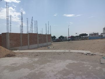 ¡Terreno en Venta en Condominio El Sol de Trujillo- Salaverry. 125m2 Frente a Parque!