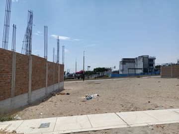 ¡Terreno en Venta en Condominio El Sol de Trujillo- Salaverry. 125m2 Frente a Parque!